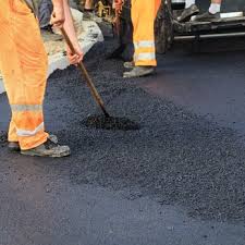 Best Gravel Driveway Installation  in Diberville, MS